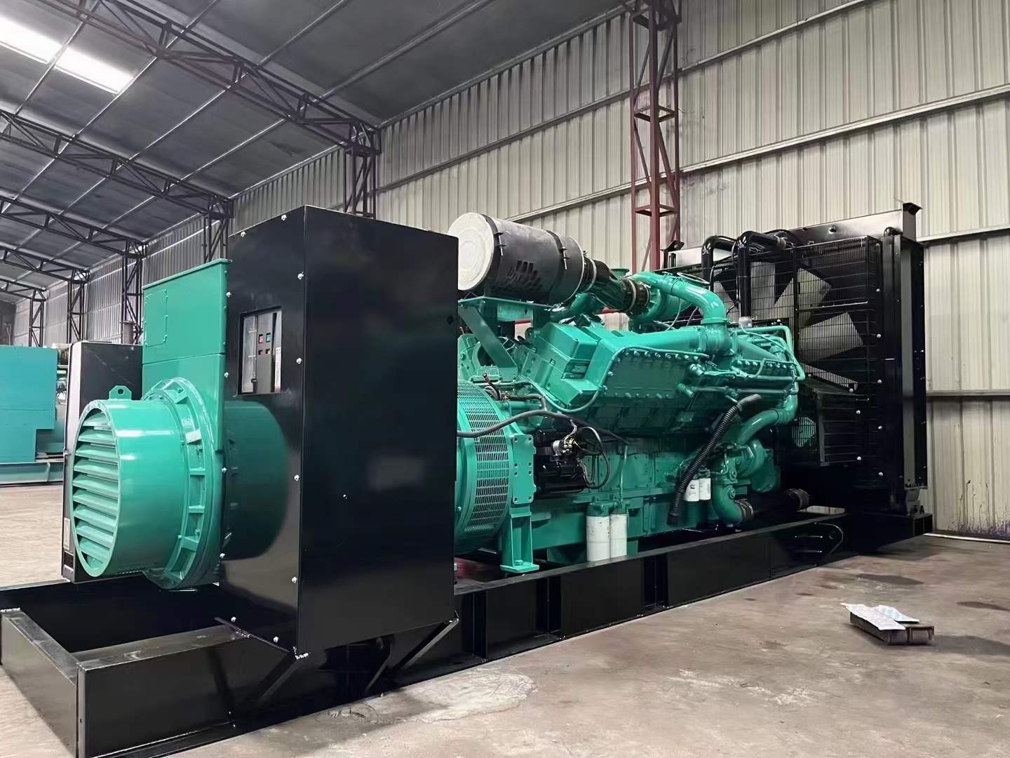 开福如何降低 800kW 柴油发电机输出电流的波动？
